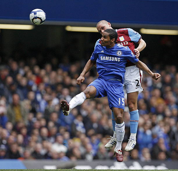 太阳报：迭戈-莱昂把号码换成了35，可能是把30号让给谢什科.