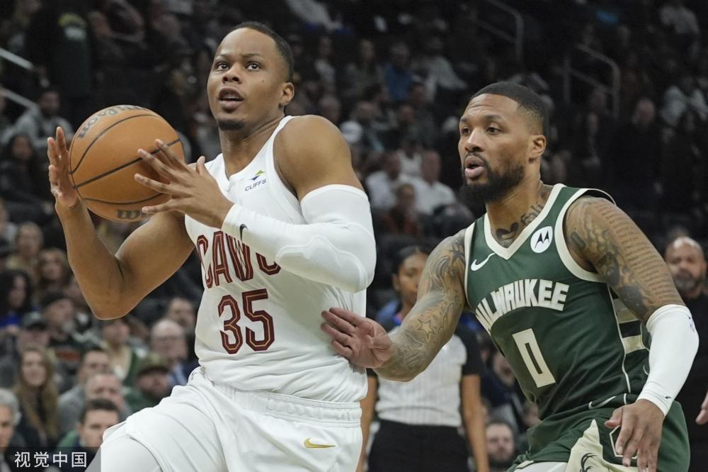 英博新援佩尼亚：很开心且充满动力，要用表现回报大家的支持.